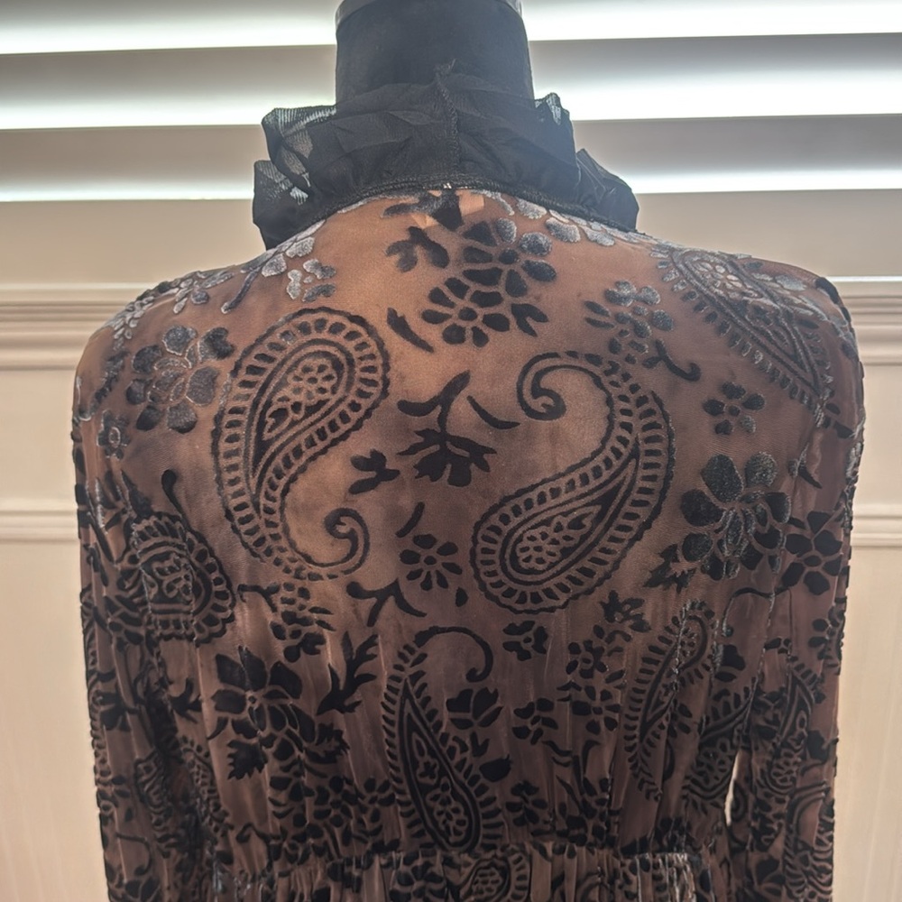 Sheer Black Floral Lace see measurement pics - Picture 4 of 8
